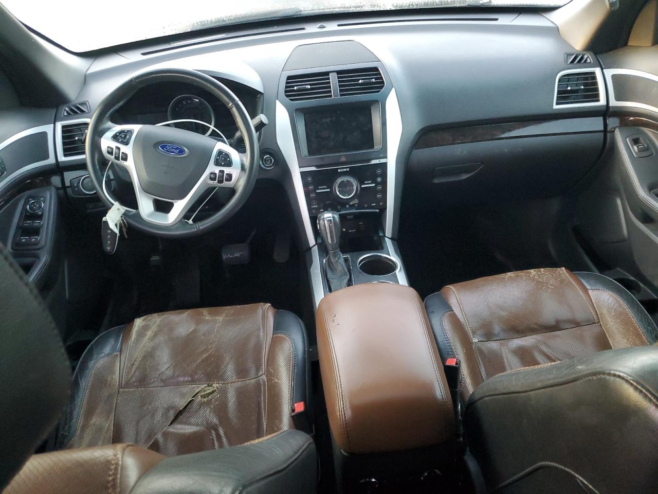 2012 Ford Explorer - Image 8