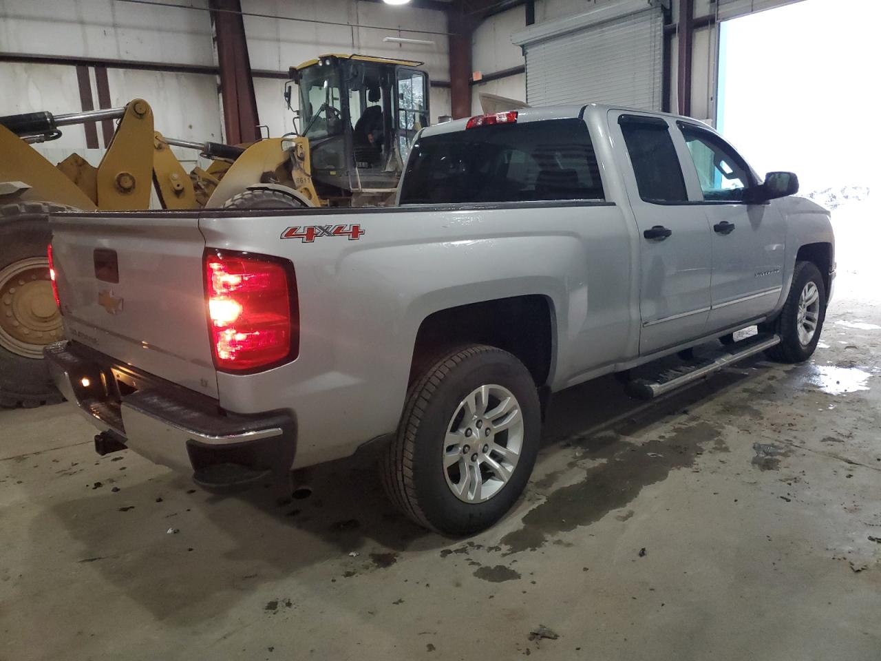 2014 Chevrolet Silverado - Image 3