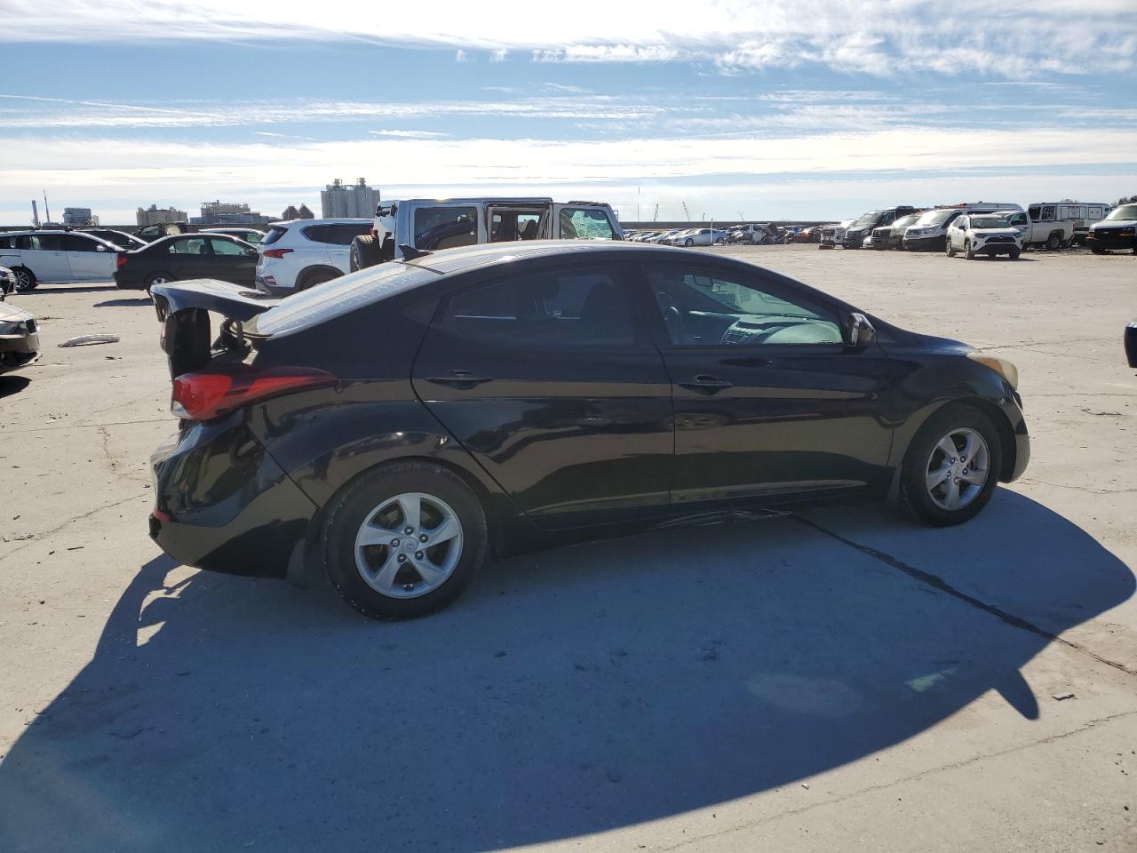 2014 Hyundai Elantra - Image 3
