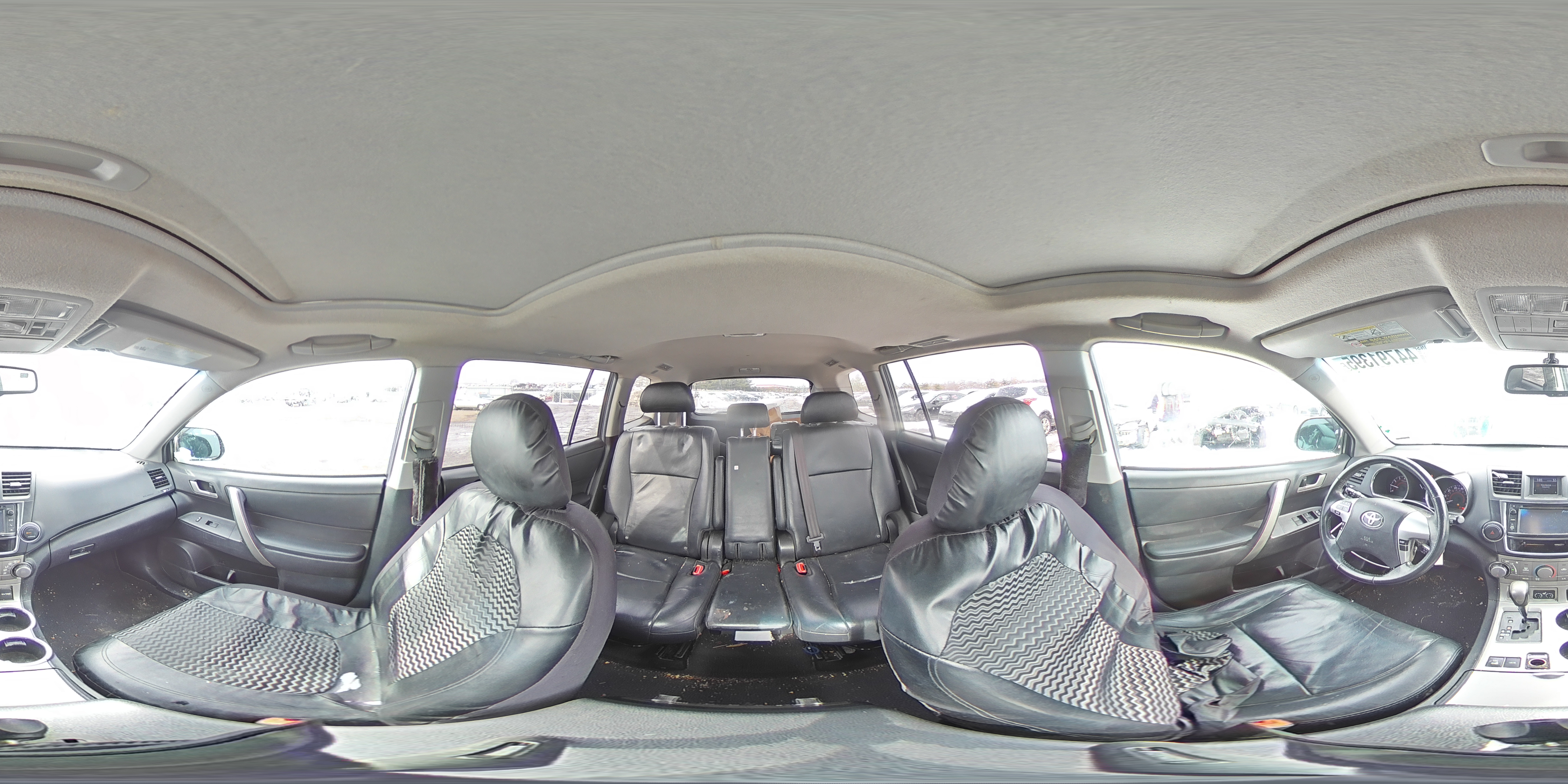 2013 Toyota Highlander - Image 14