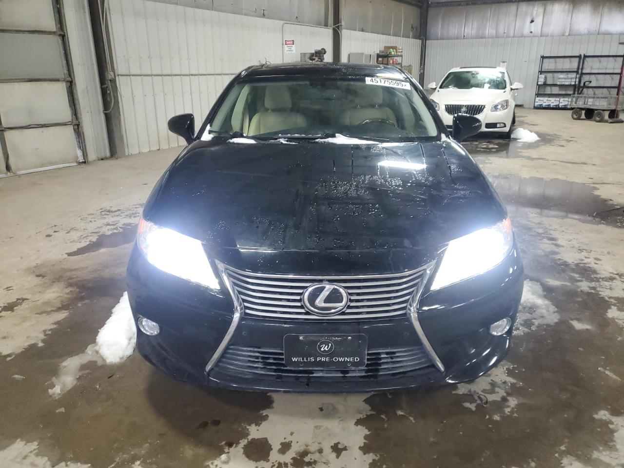2013 Lexus ES - Image 5