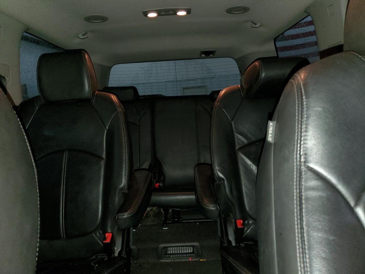 2013 GMC Acadia - Image 10