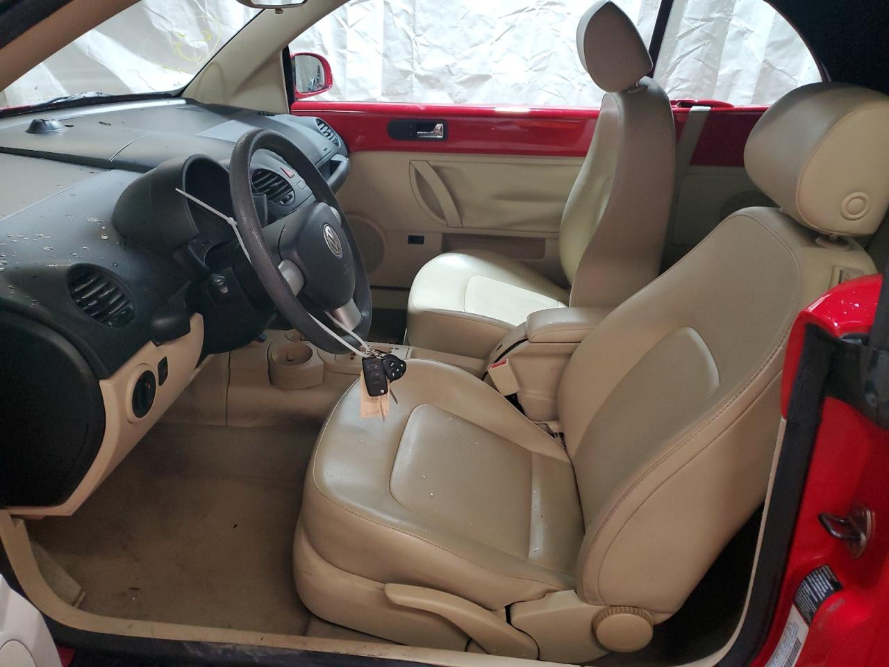2005 Volkswagen Beetle - Image 7