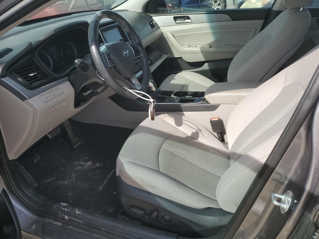 2018 Hyundai Sonata - Image 7