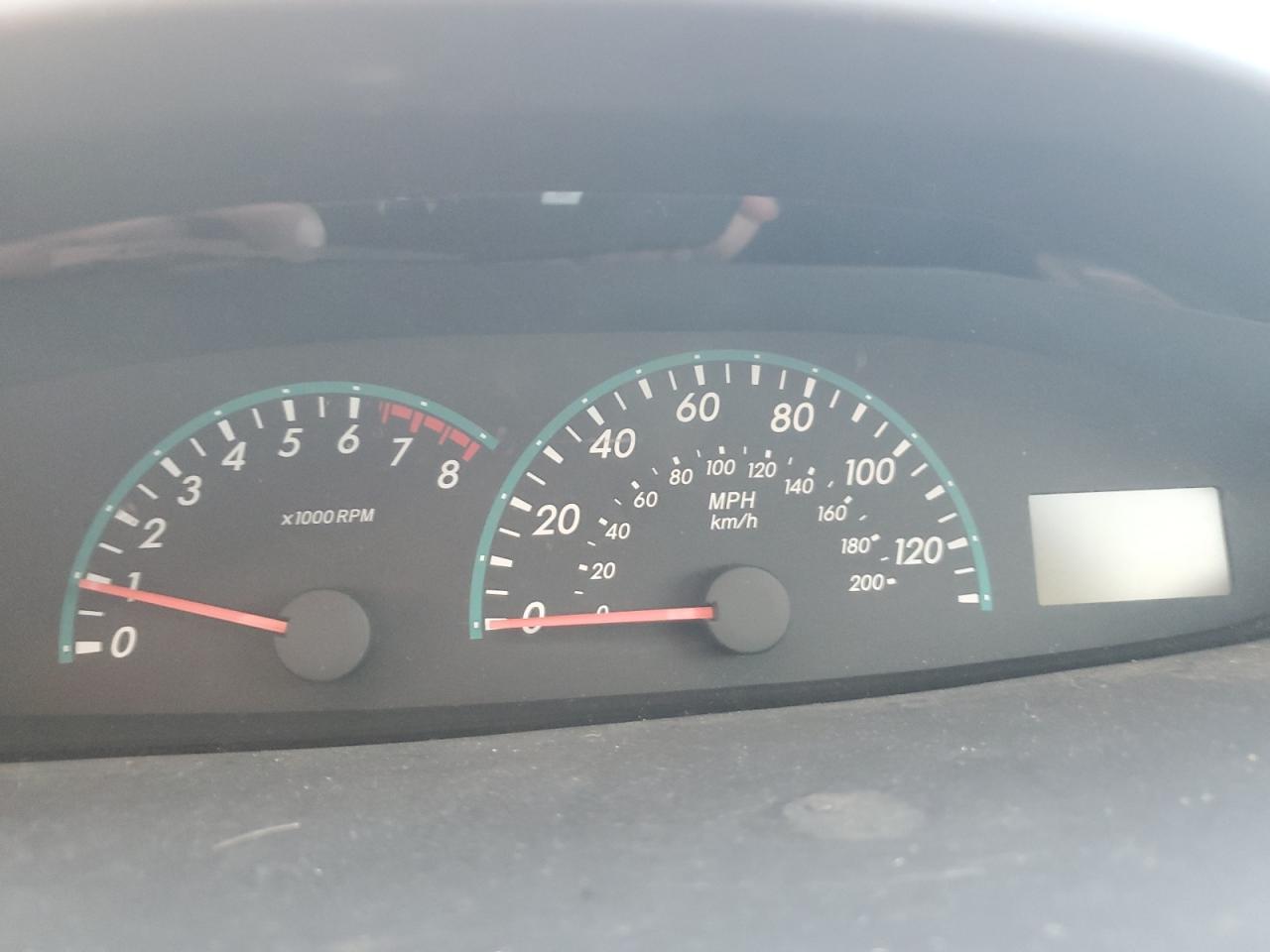 2010 Toyota Yaris - Image 9