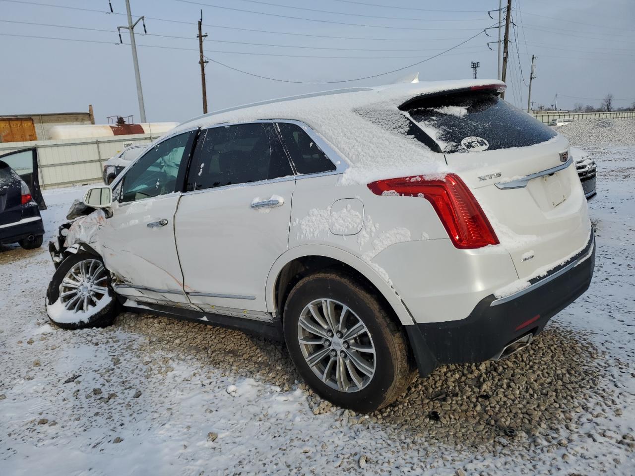 2018 Cadillac XT5 - Image 2