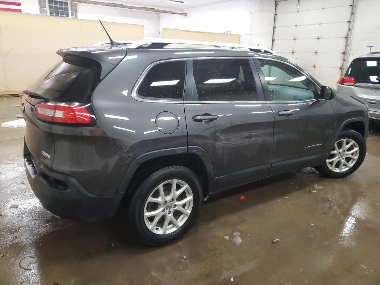 2015 Jeep Grand Cherokee - Image 3