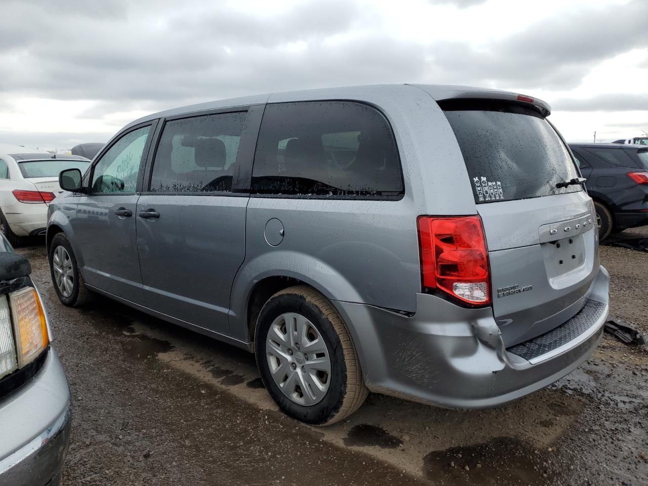 2019 Dodge Caravan - Image 2