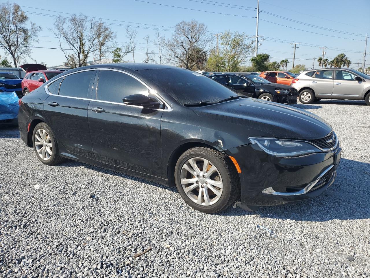 2015 Chrysler 200 - Image 4