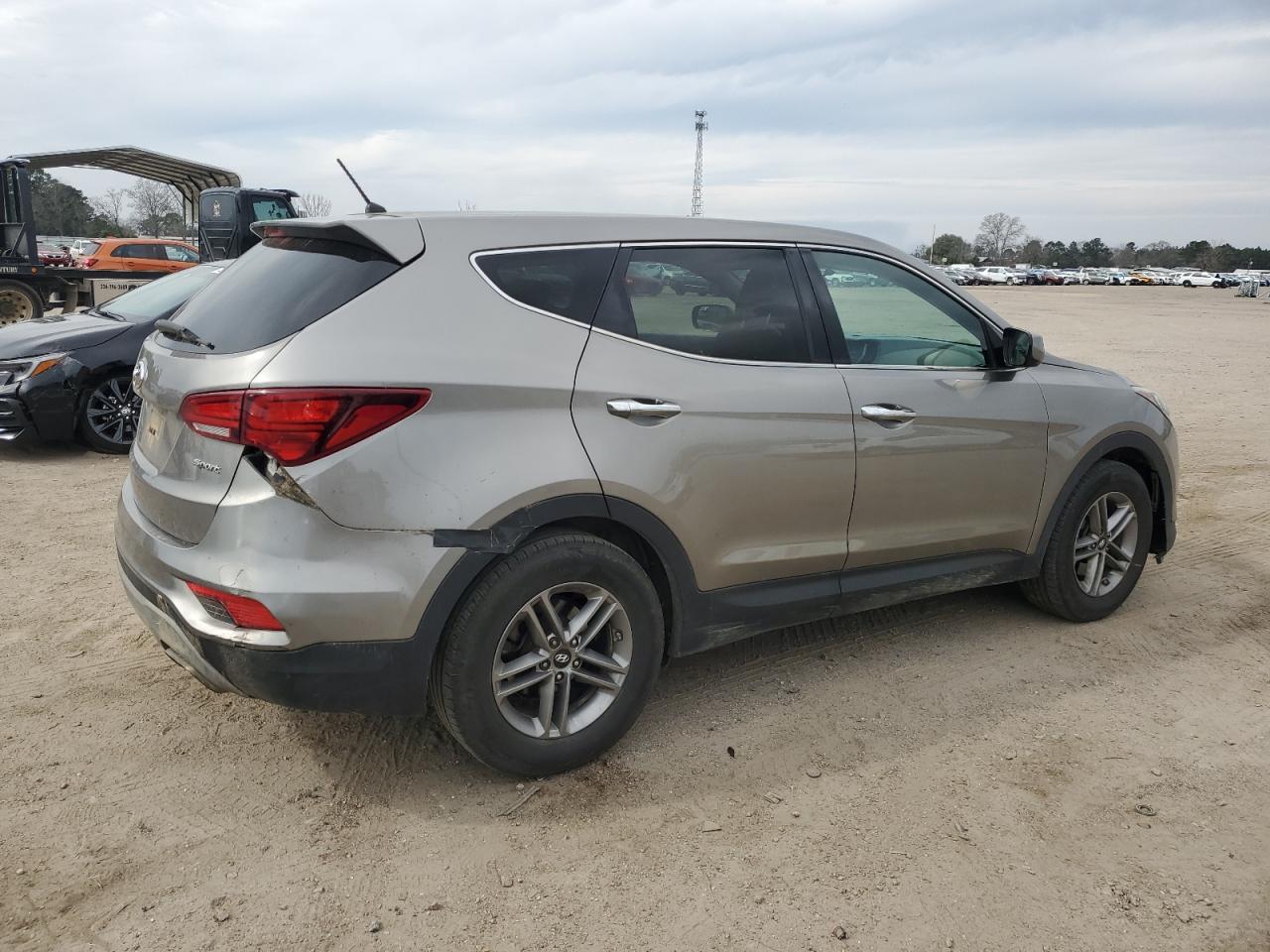 2018 Hyundai Santa Fe - Image 3