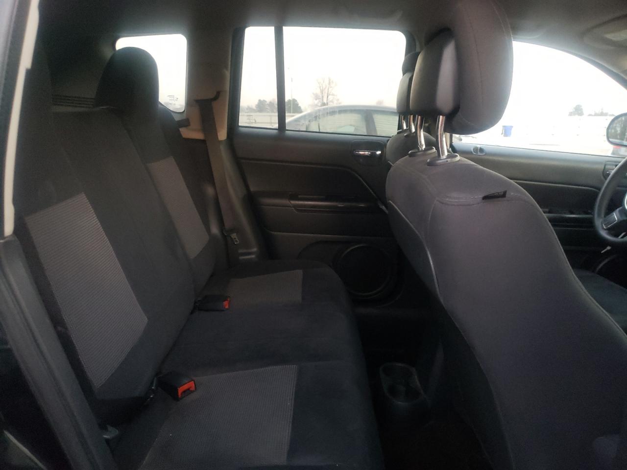 2014 Jeep Compass - Image 11