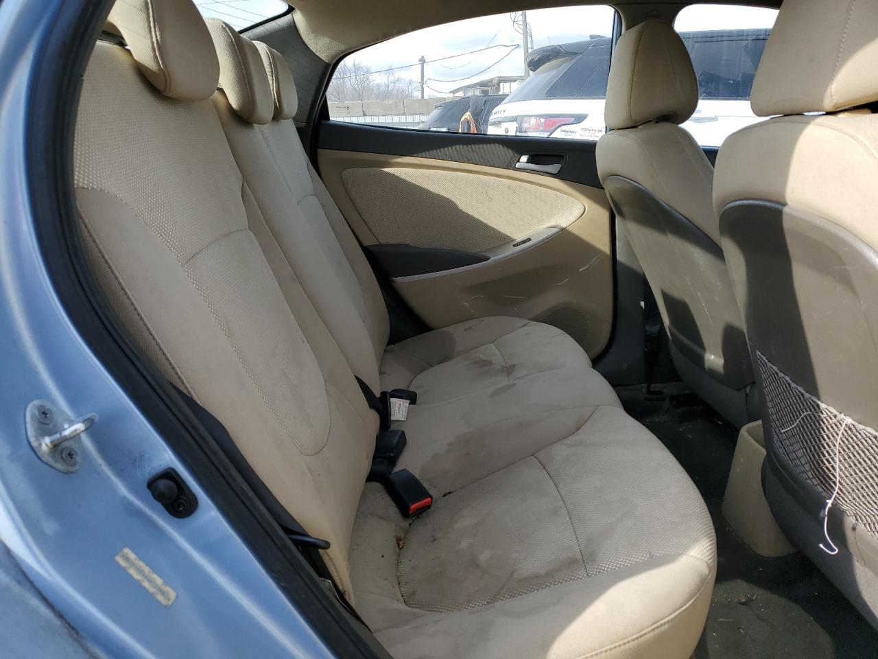 2013 Hyundai Accent - Image 10