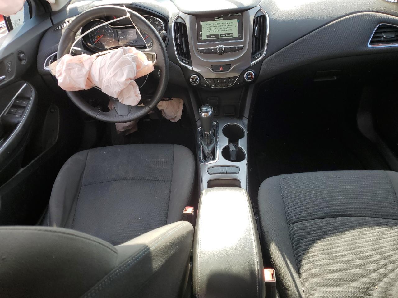 2018 Chevrolet Cruze - Image 8