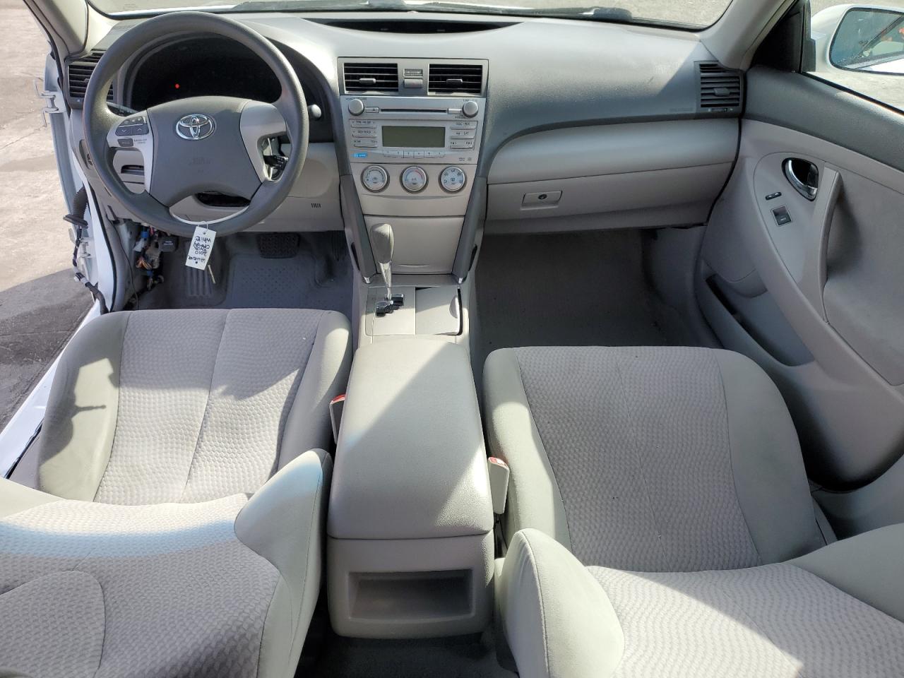 2010 Toyota Camry - Image 8