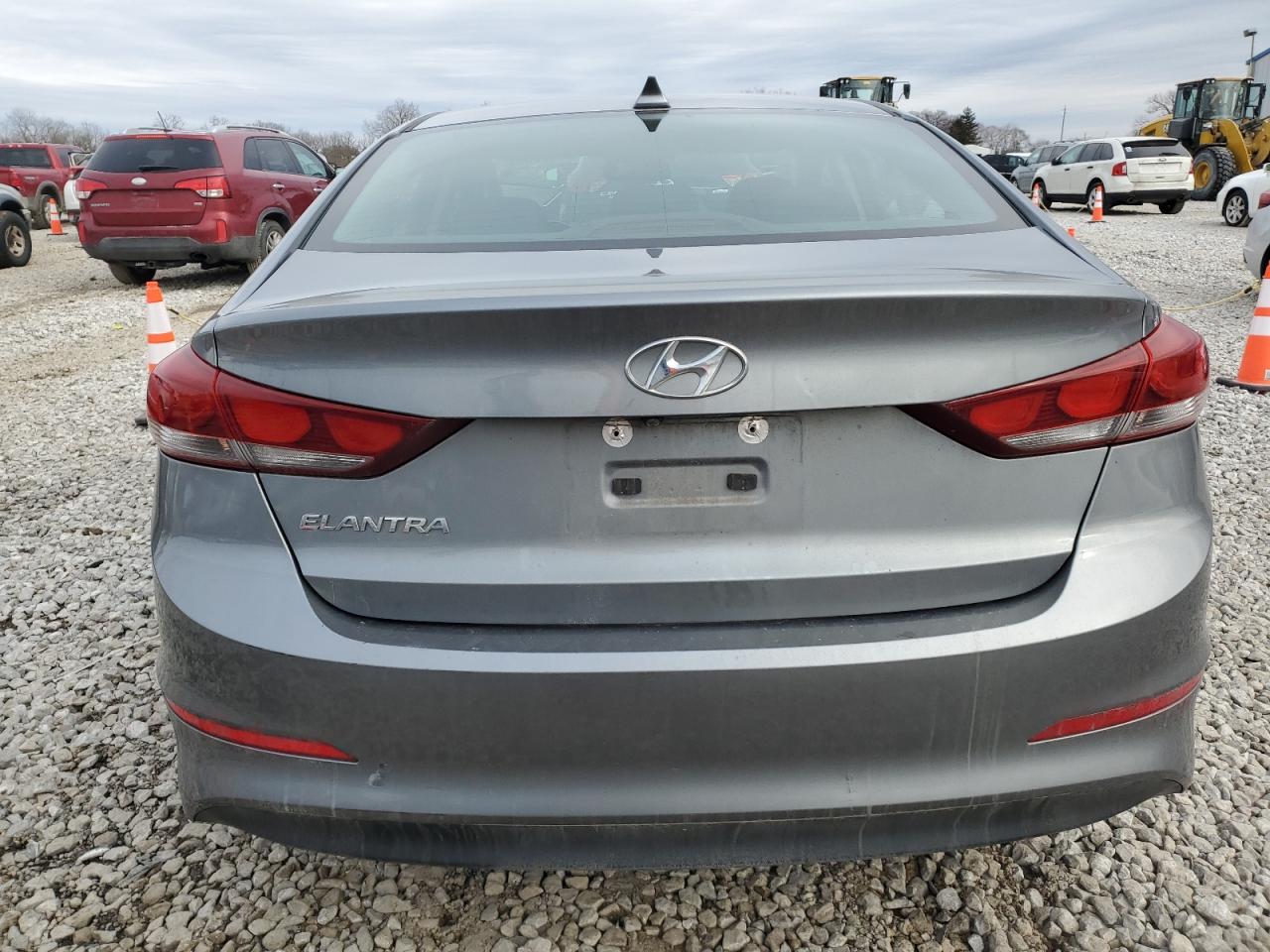 2018 Hyundai Elantra - Image 6