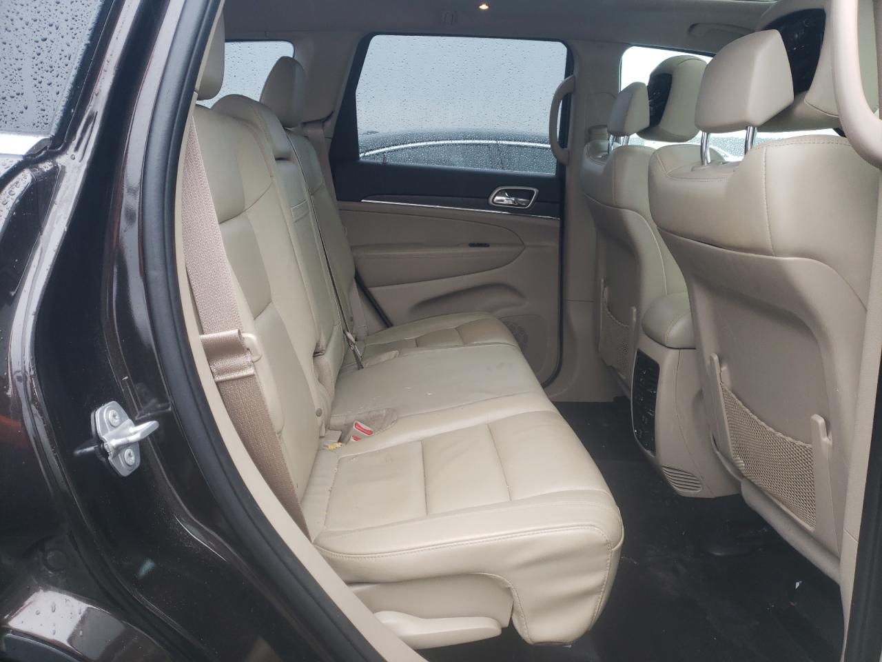 2017 Jeep Grand Cherokee - Image 11