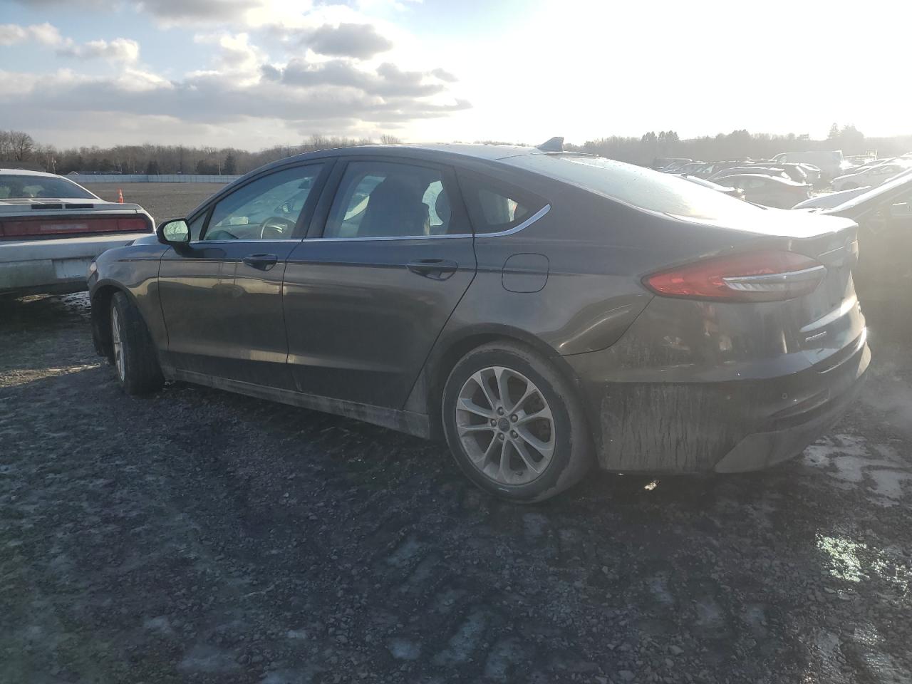 2019 Ford Fusion - Image 2