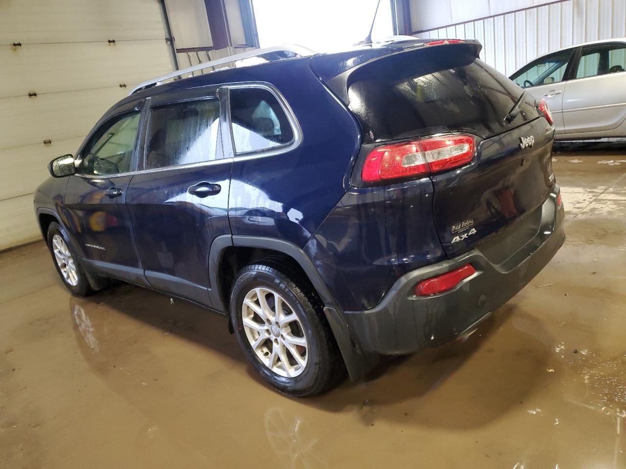 2015 Jeep Grand Cherokee - Image 2