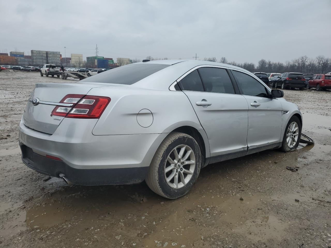 2014 Ford Taurus - Image 3