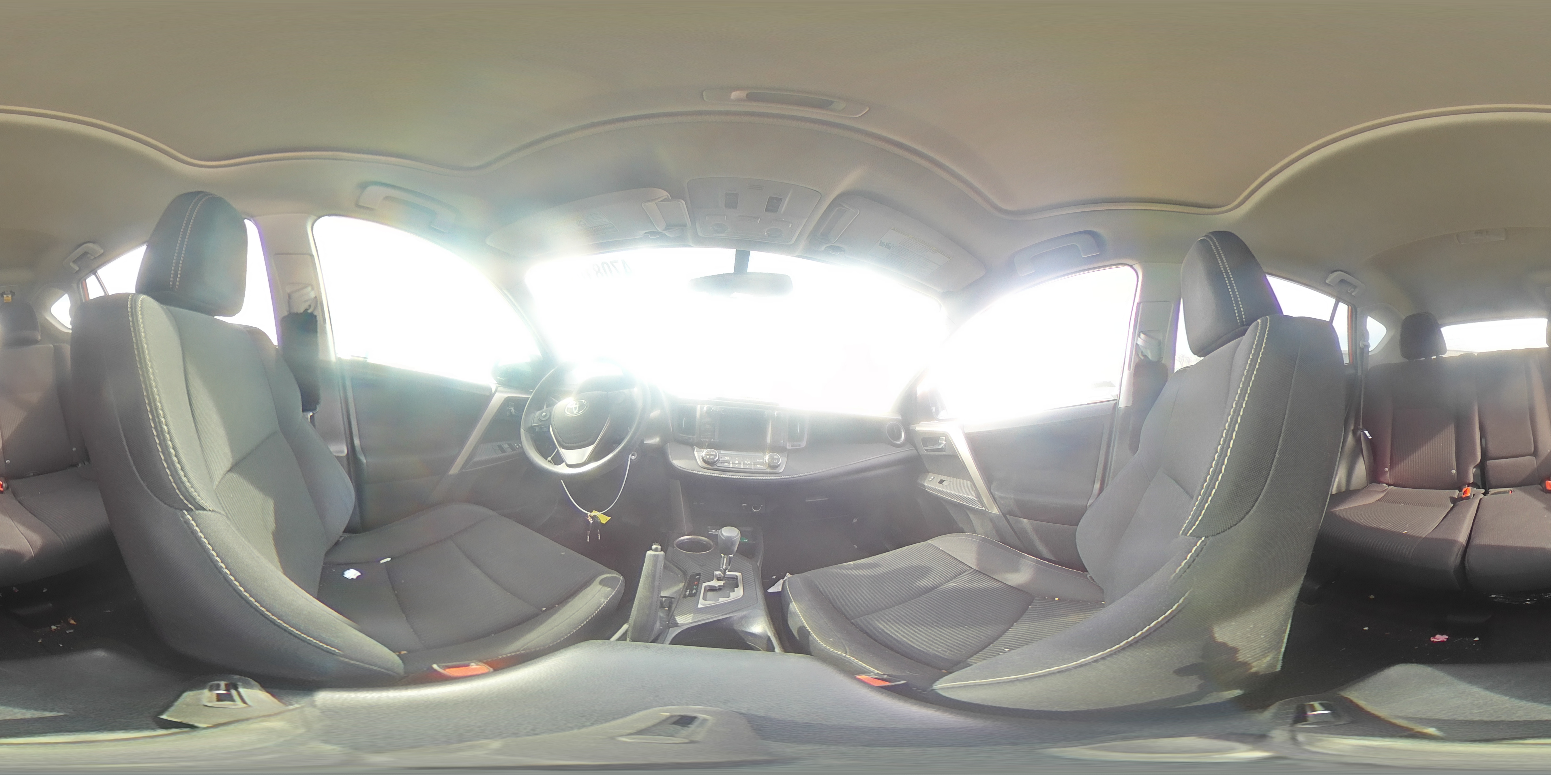 2015 Toyota RAV 4 - Image 13