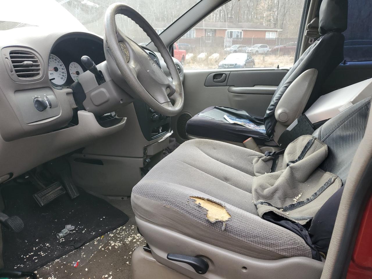2001 Dodge Caravan - Image 7