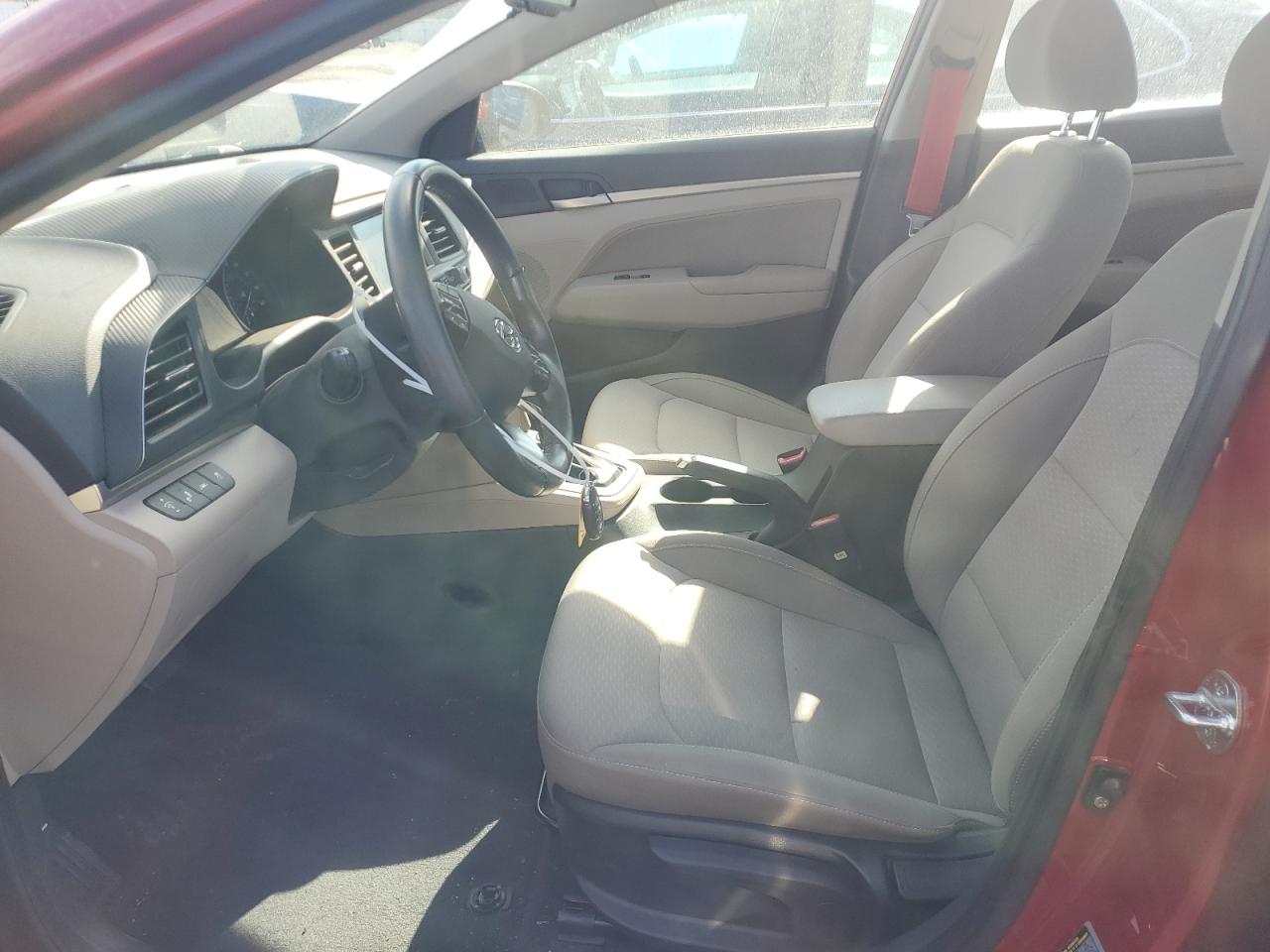 2019 Hyundai Elantra - Image 7