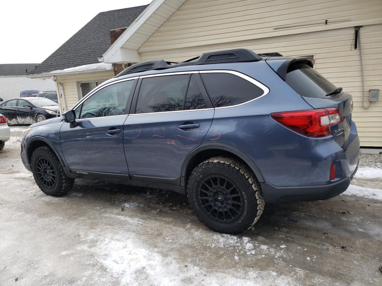 2015 Subaru Outback - Image 2