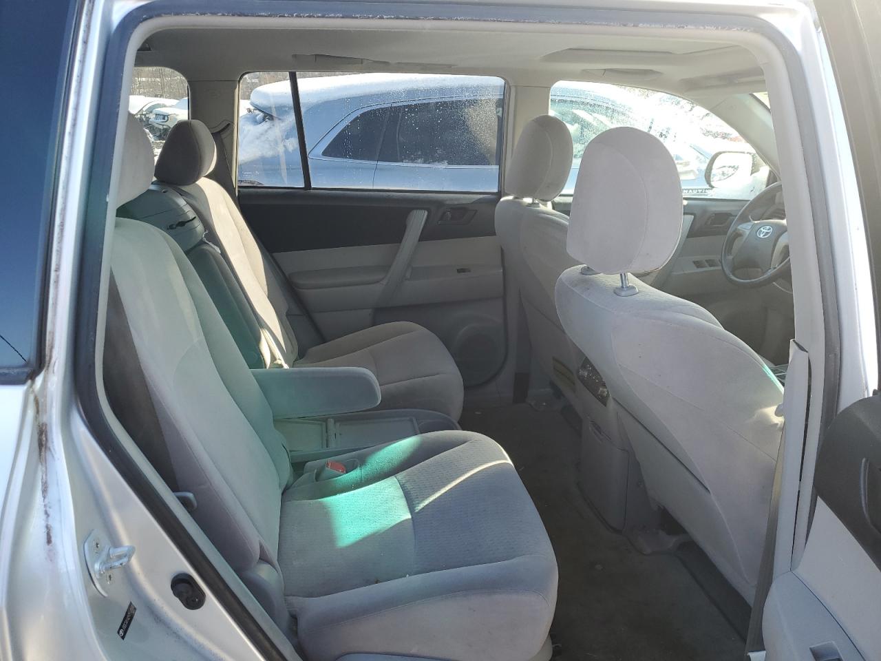 2009 Toyota Highlander - Image 10