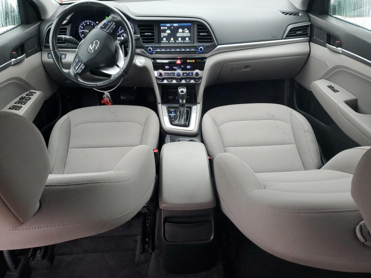 2019 Hyundai Elantra - Image 8