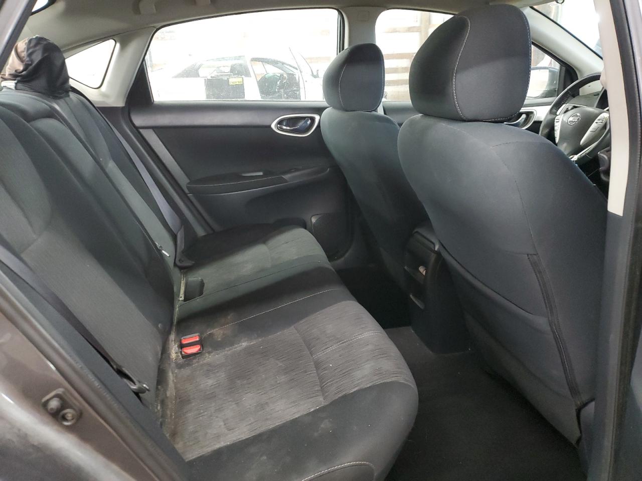 2015 Nissan Sentra - Image 10