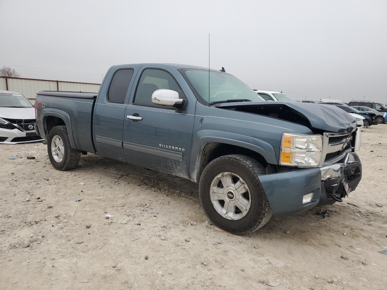 2010 Chevrolet Silverado - Image 4