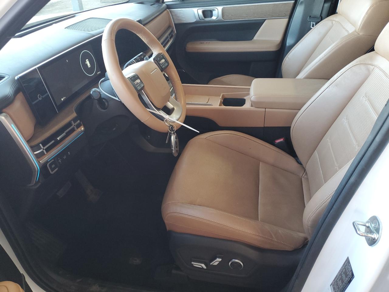 2024 Hyundai Santa Fe - Image 7