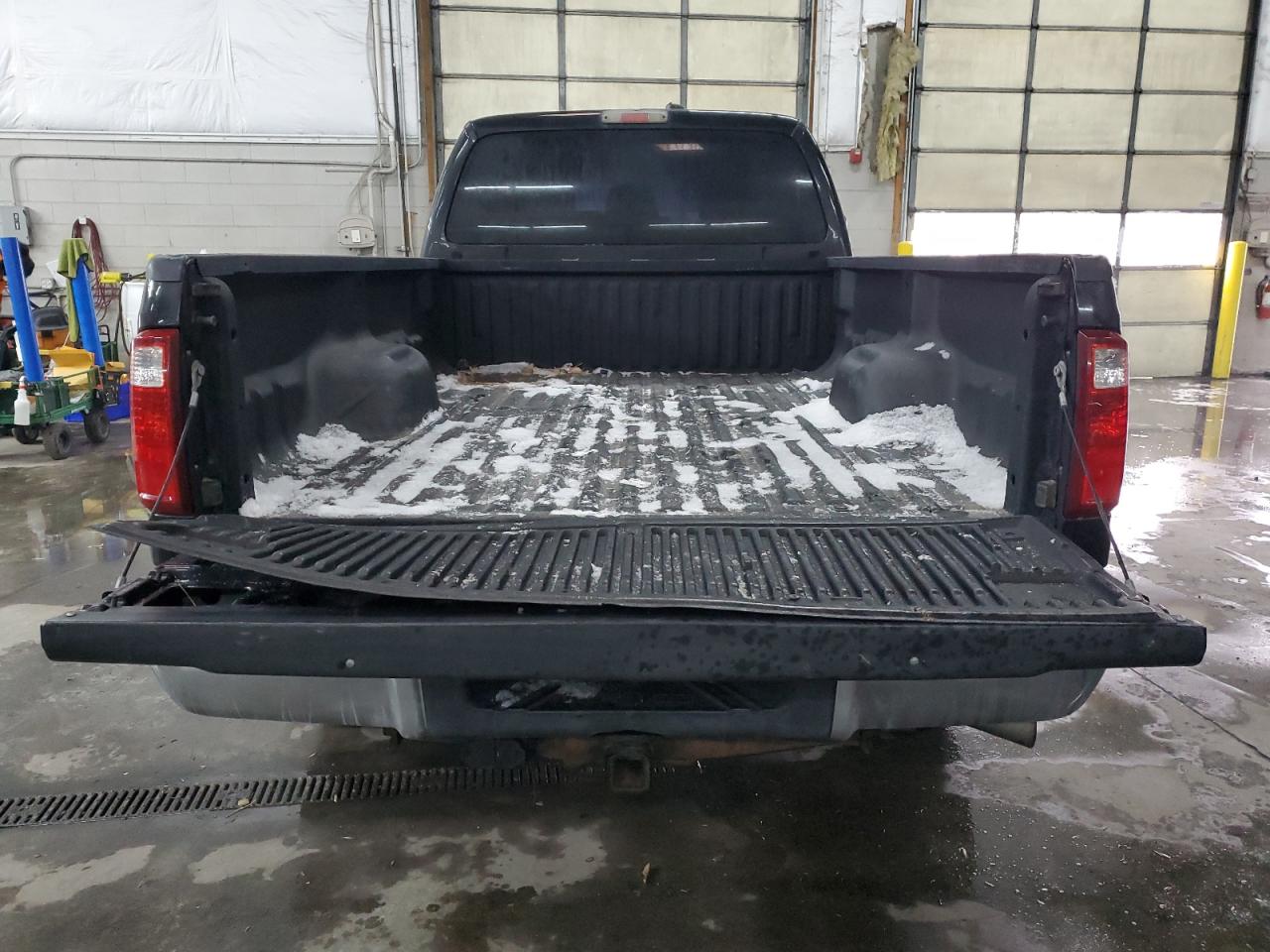 2011 Ford F250 - Image 6