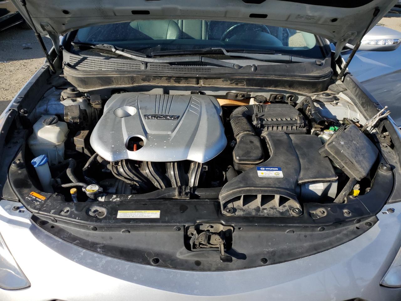 2015 Hyundai Sonata - Image 11