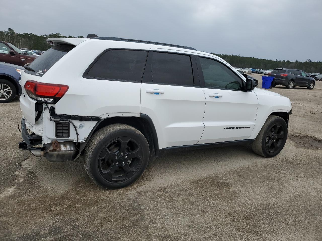 2019 Jeep Grand Cherokee - Image 3
