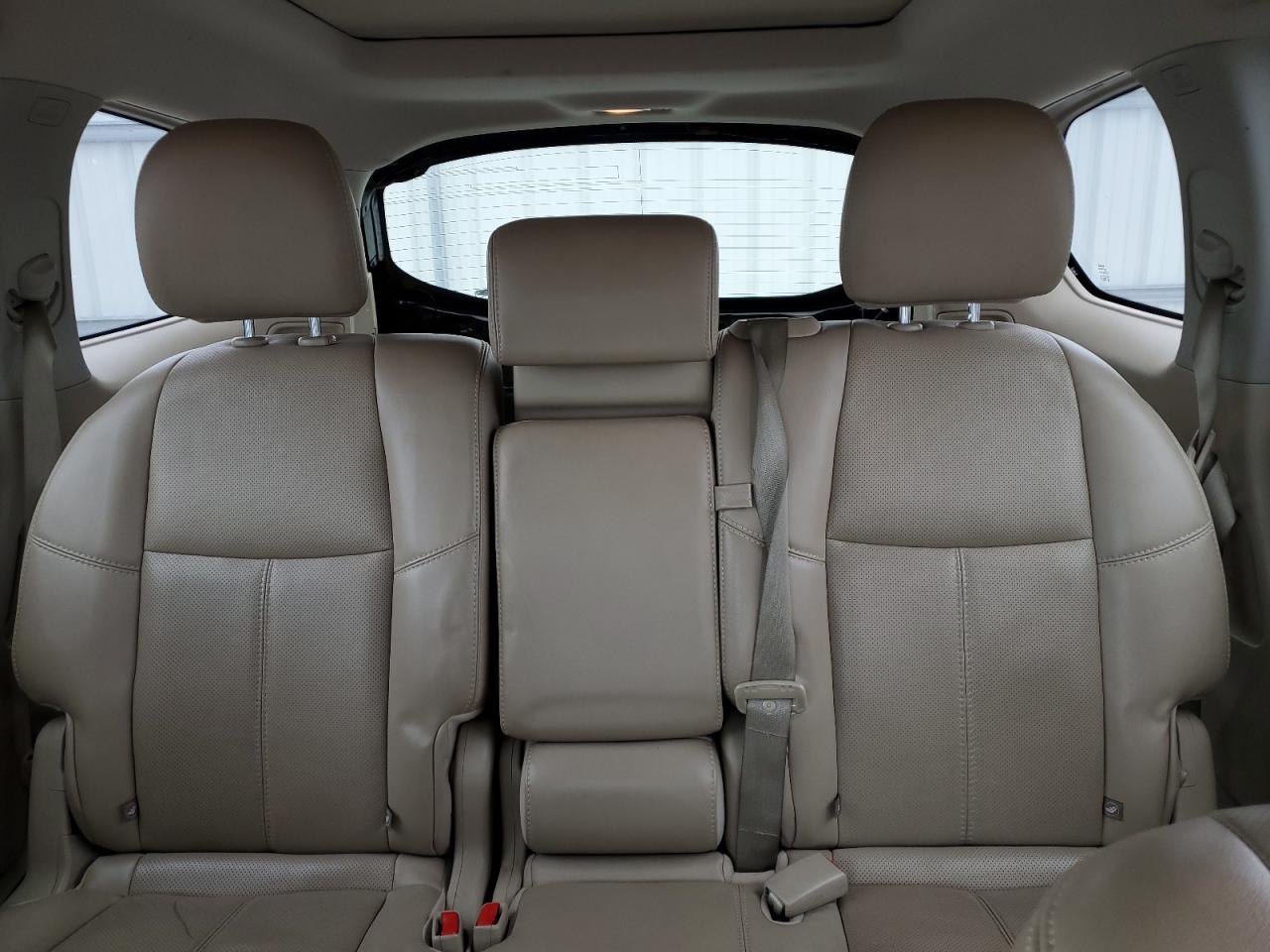 2015 Nissan Pathfinder - Image 10