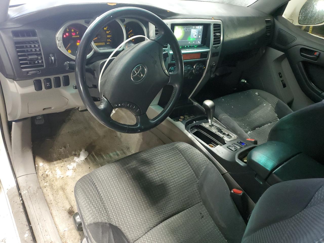 2004 Toyota 4Runner - Image 8