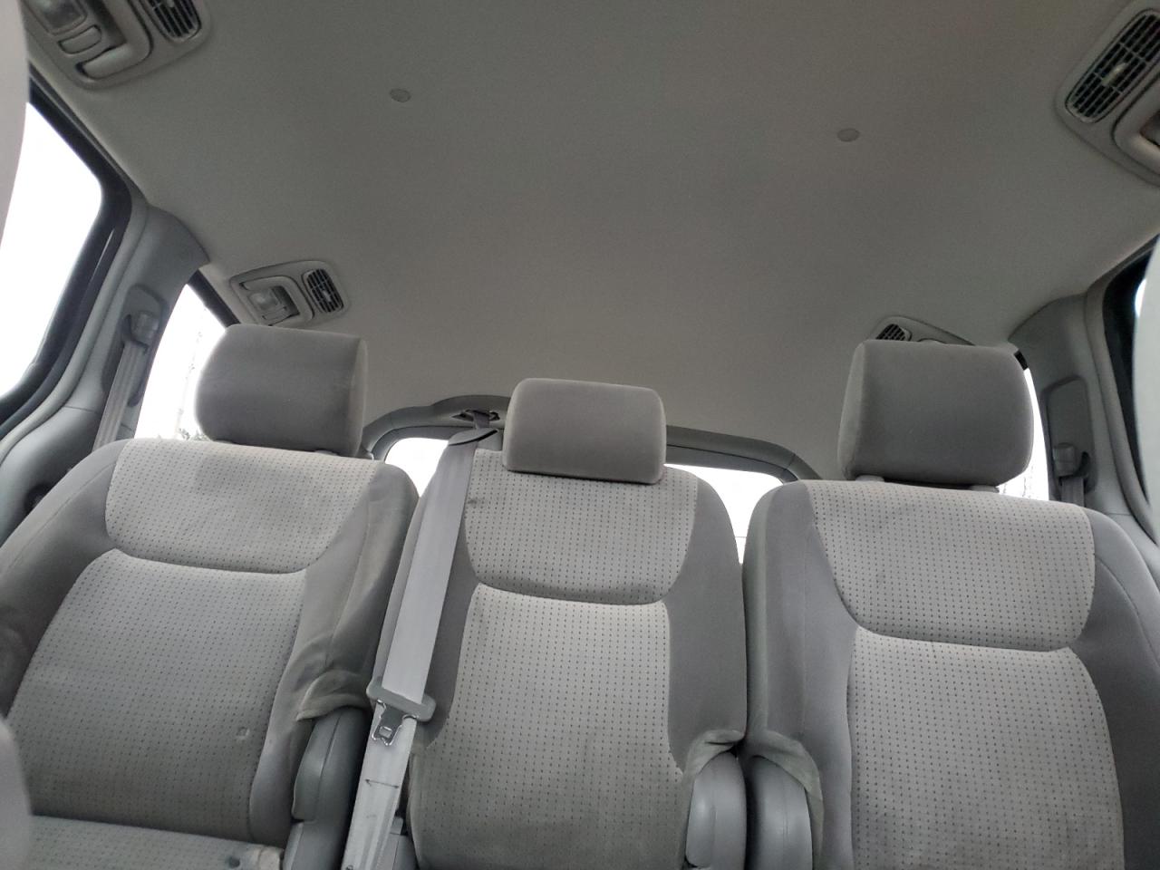 2007 Toyota Sienna - Image 10