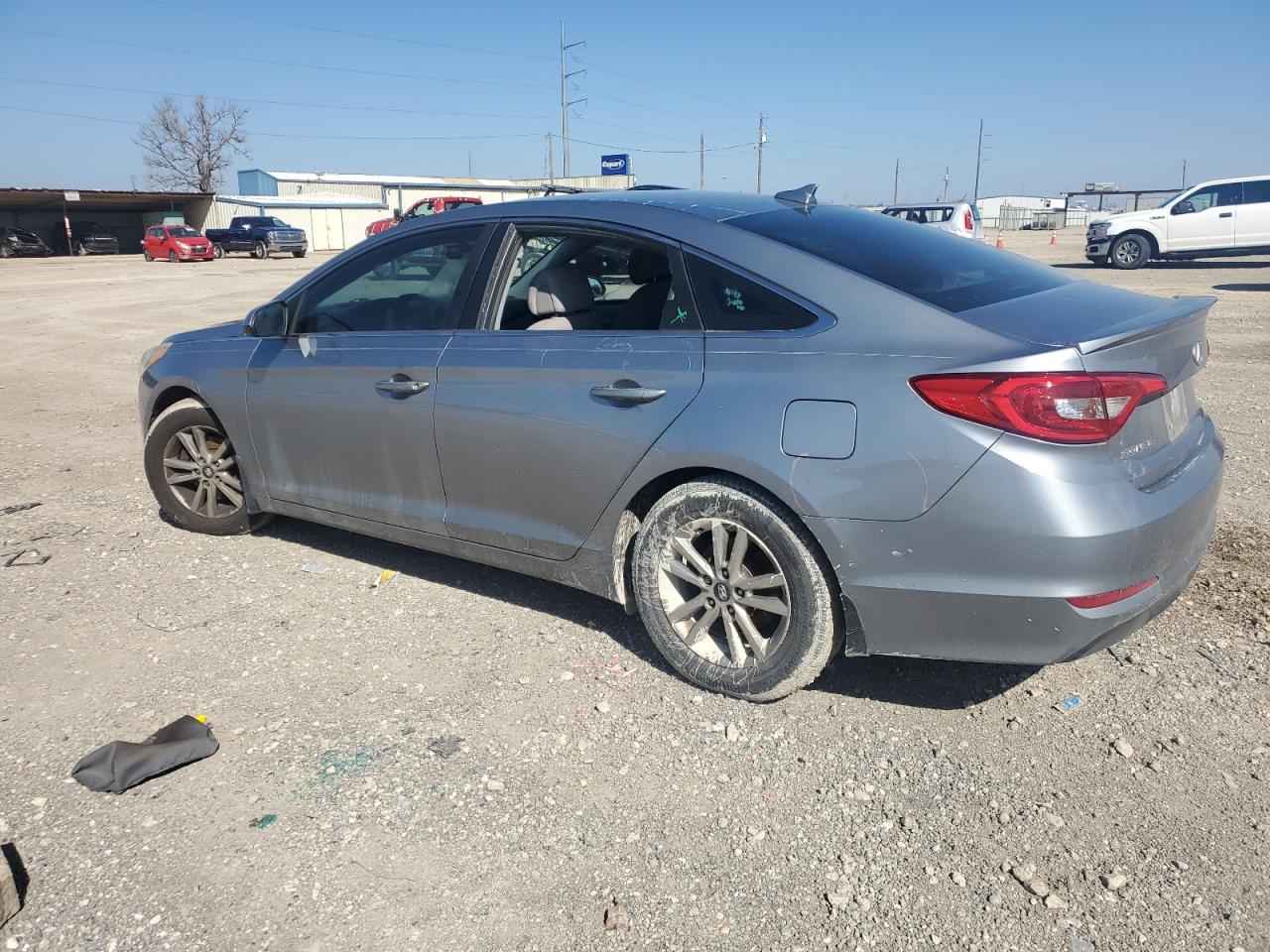 2015 Hyundai Sonata - Image 2