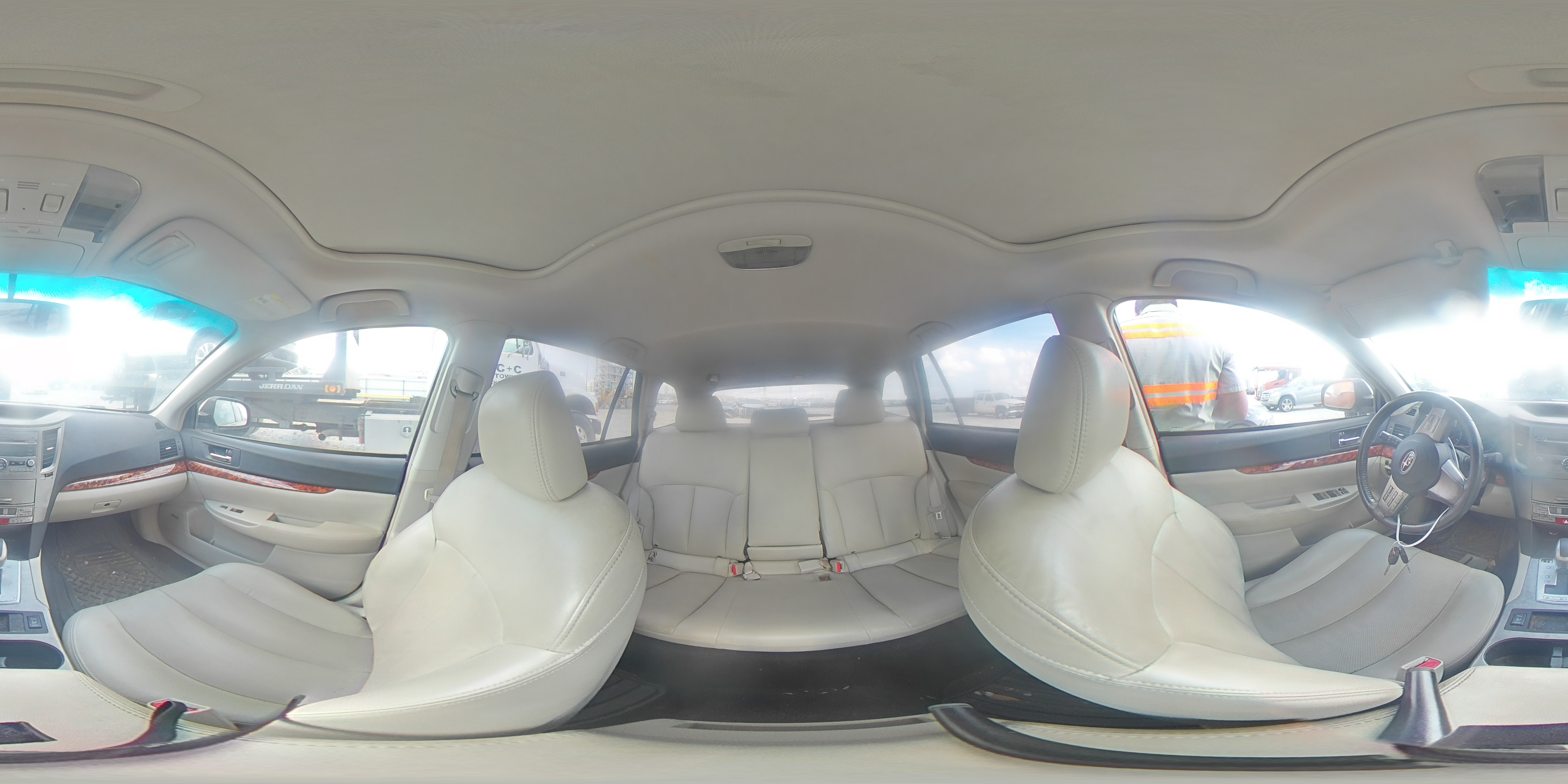 2011 Subaru Outback - Image 13