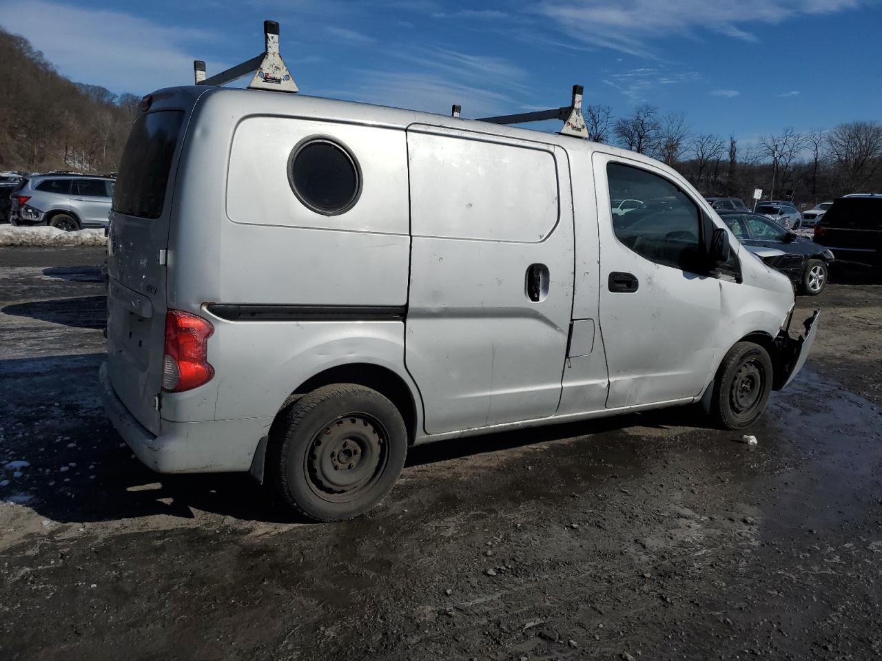 2015 Nissan NV - Image 3