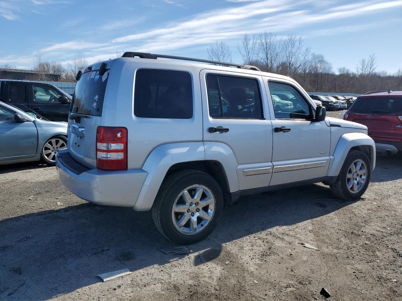 2012 Jeep Liberty (North America) - Image 3