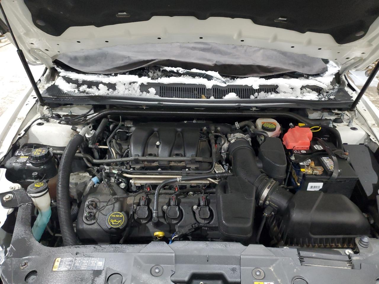 2015 Ford Taurus - Image 11