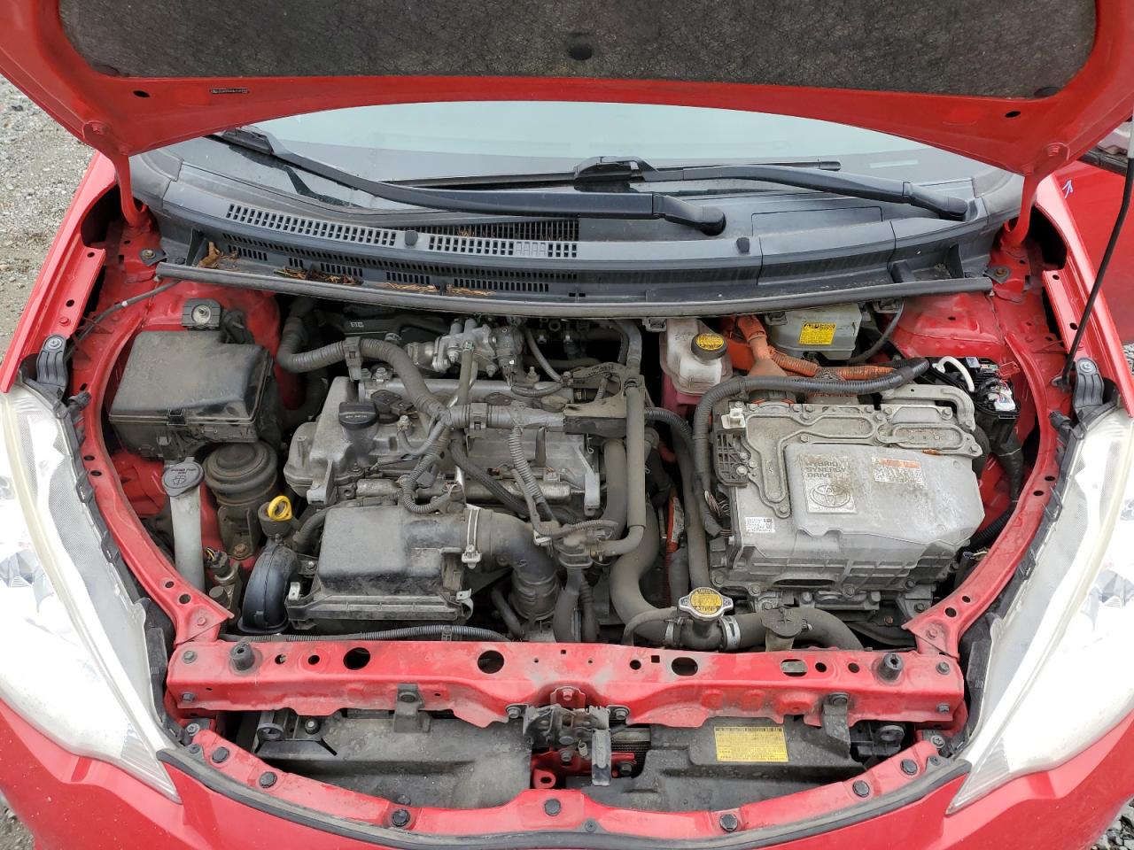 2014 Toyota Prius - Image 12