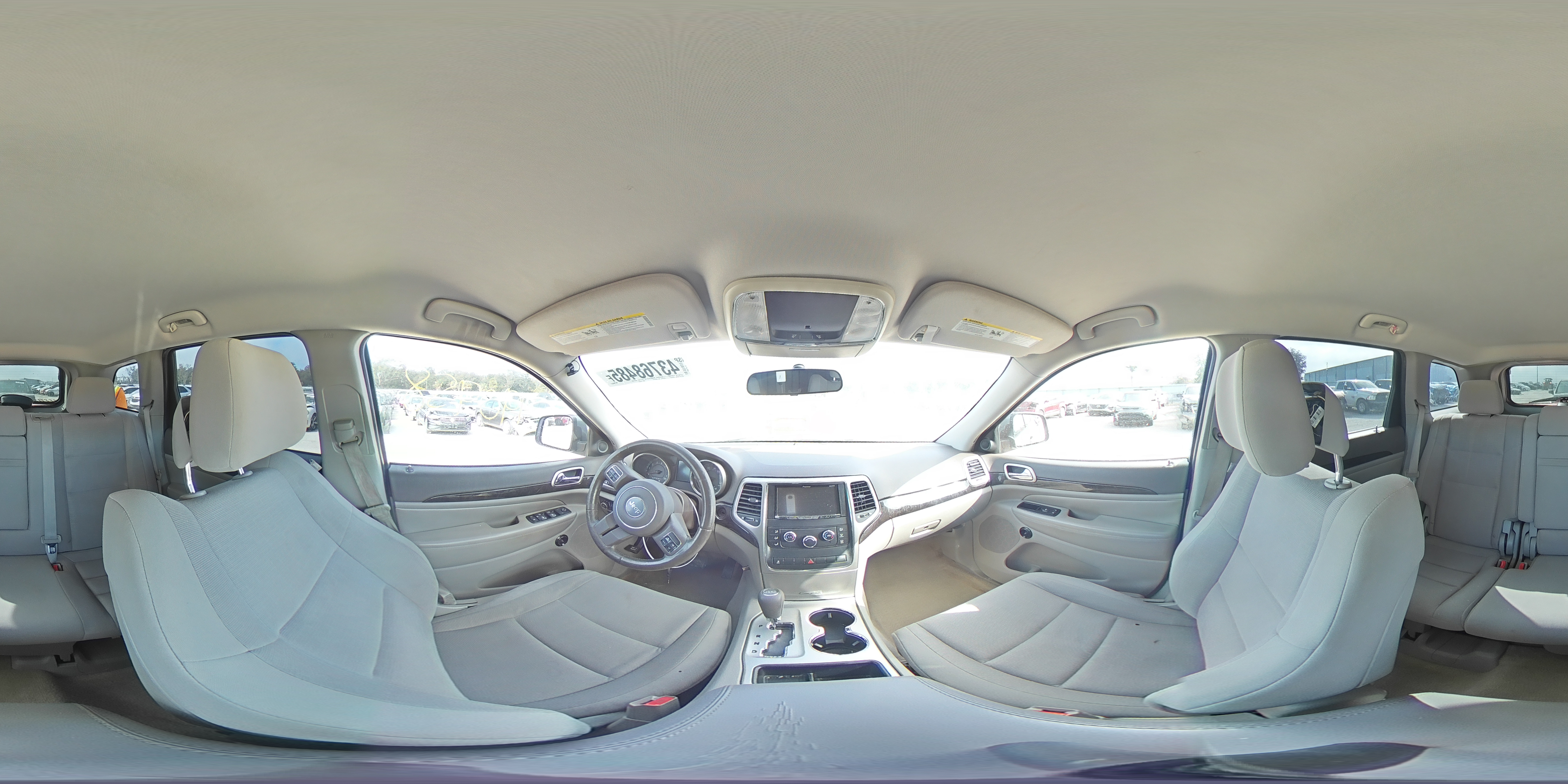 2012 Jeep Grand Cherokee - Image 14