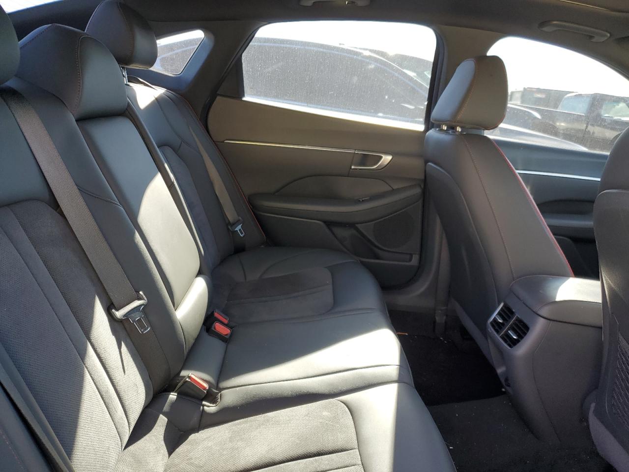2021 Hyundai Sonata - Image 10