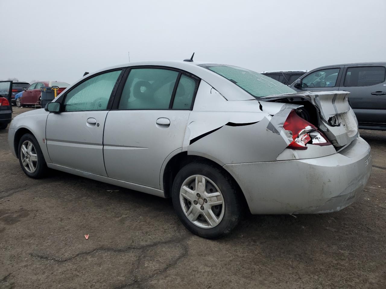 2007 Saturn ION - Image 2