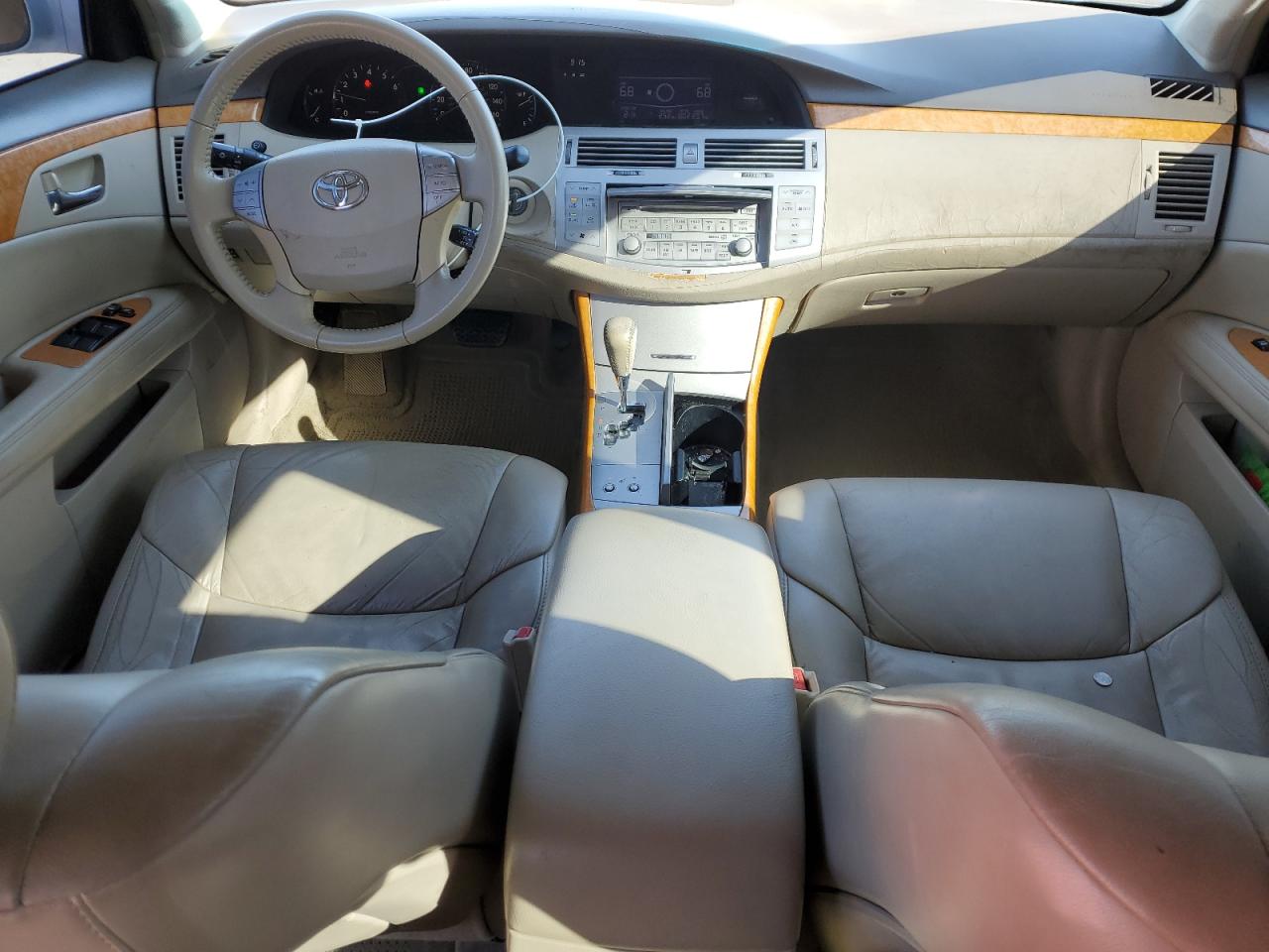 2006 Toyota Avalon - Image 8