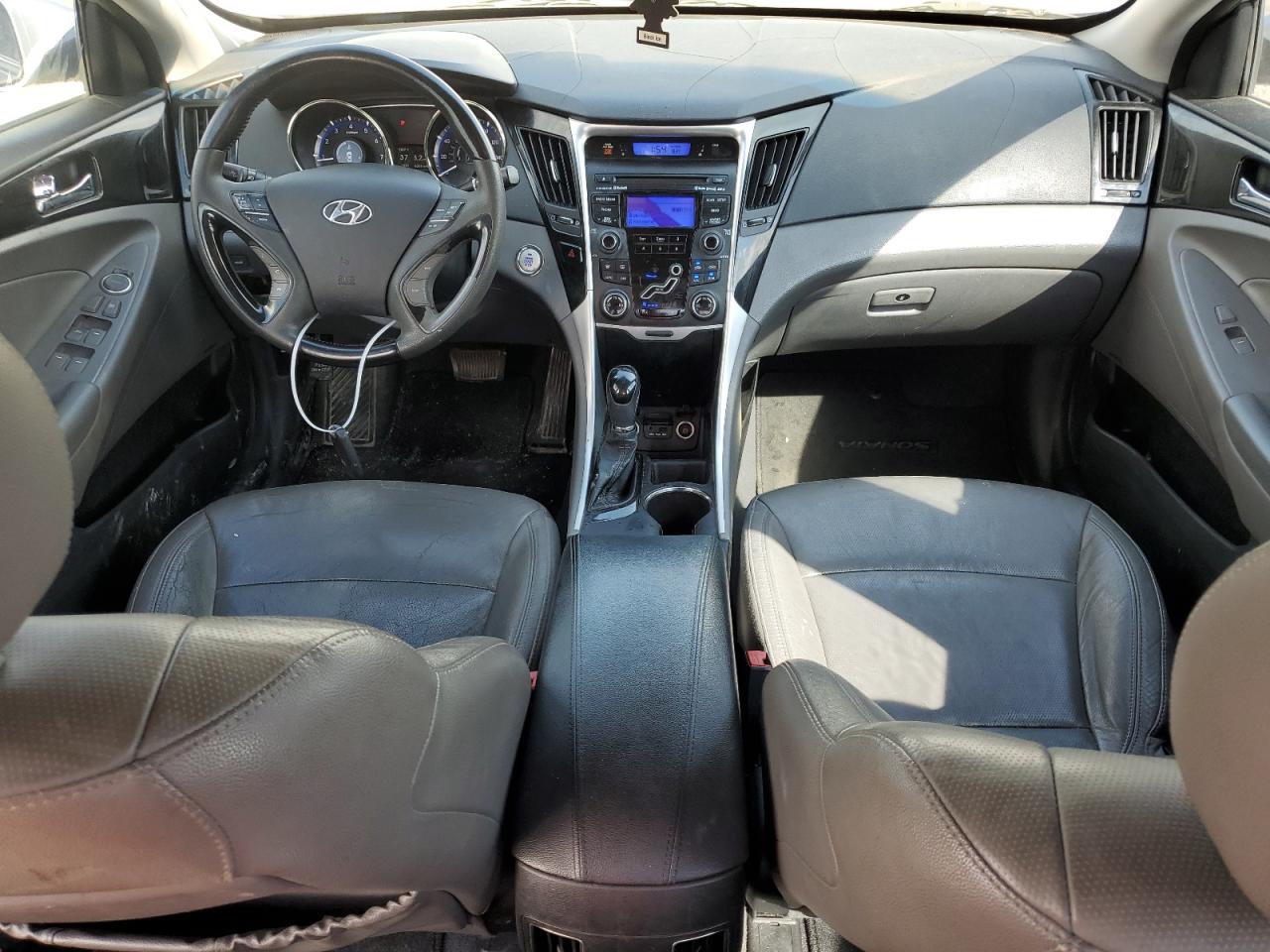 2013 Hyundai Sonata - Image 8