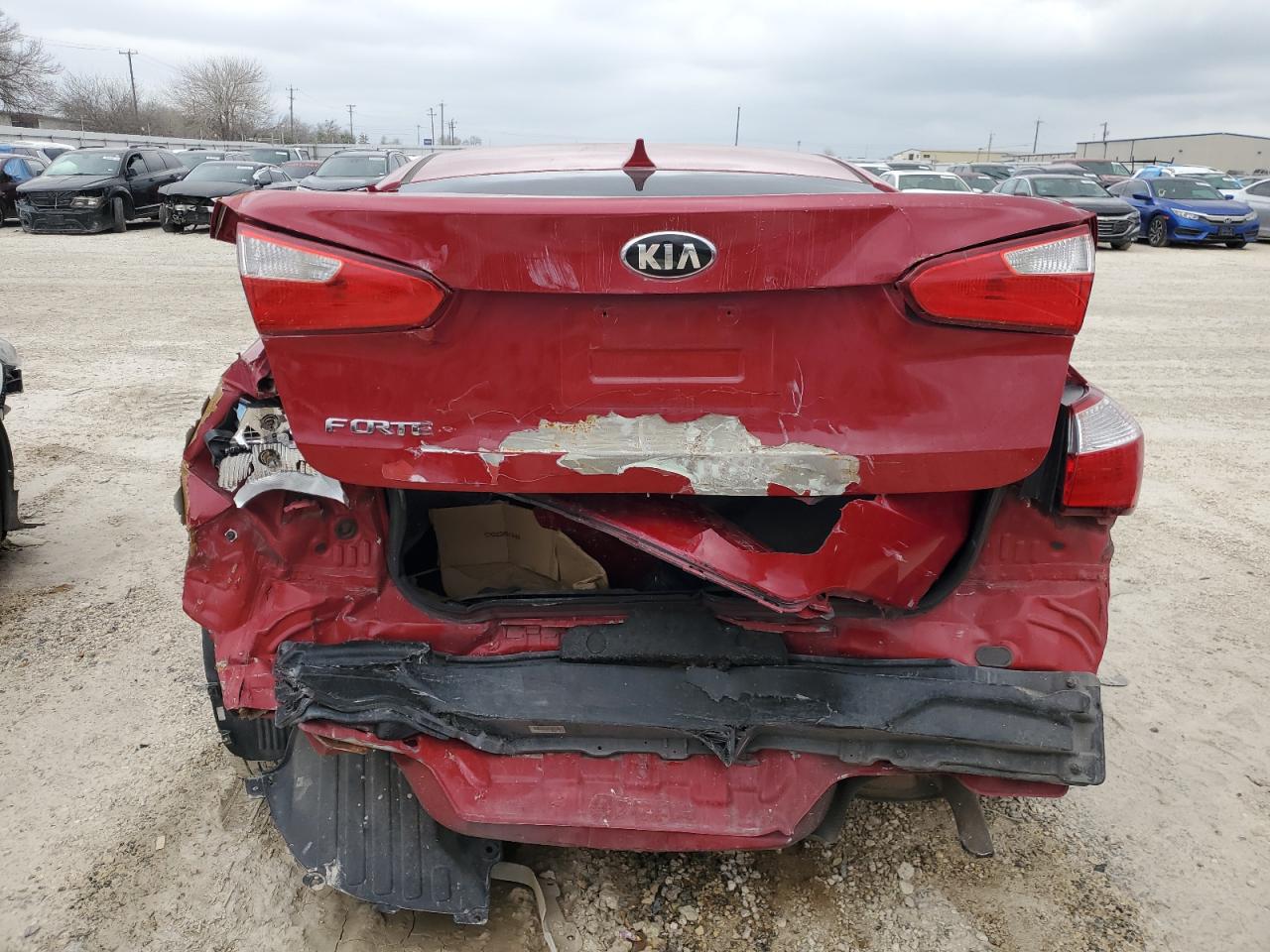 2016 Kia Forte - Image 6